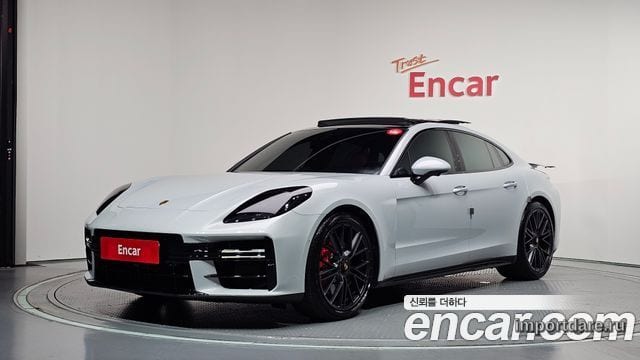 Porsche Panamera 2025