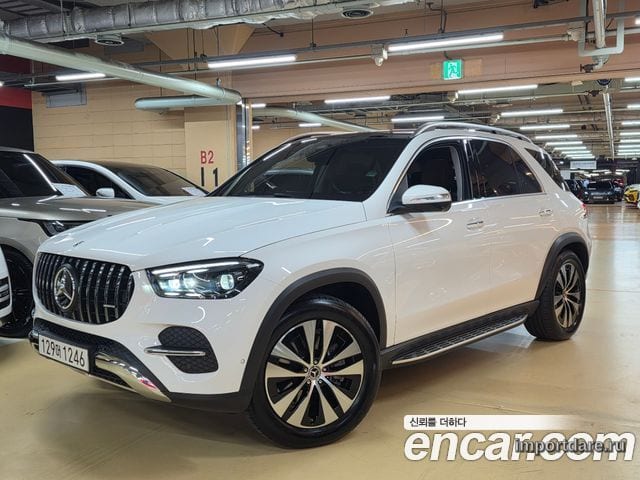 Mercedes-Benz Gle-Class спереди