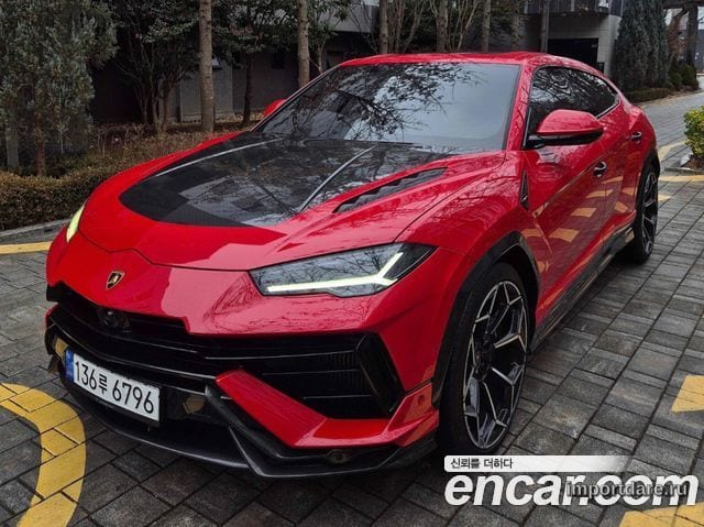 LAMBORGHINI URUS 2023 — 26 000 км, красный, Корея — под ключ — фото 1