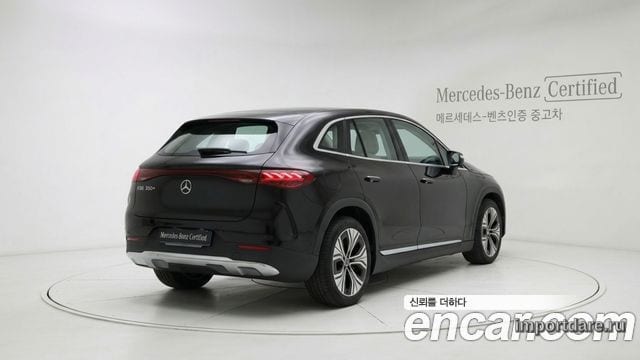 Mercedes-Benz Eqe сбоку