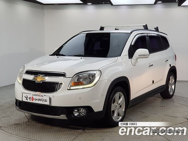 Chevrolet Orlando сбоку