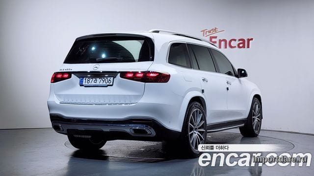 Mercedes-Benz Gls сбоку