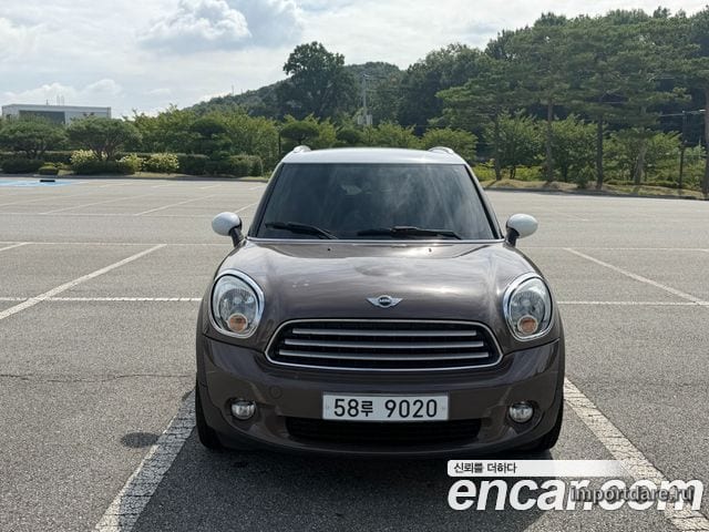 Mini Cooper D Countryman спереди