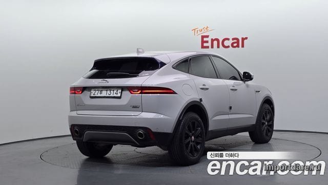 JAGUAR E-PACE 2018 — 147 402 км, серебристо-серый, Корея — под ключ — фото 2