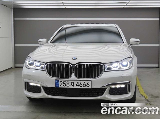 BMW 7 Series интерьер