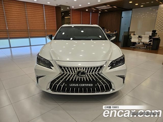 LEXUS ES300H 2026 — 6 198 км, белый-перламутр, Корея — под ключ — фото 3