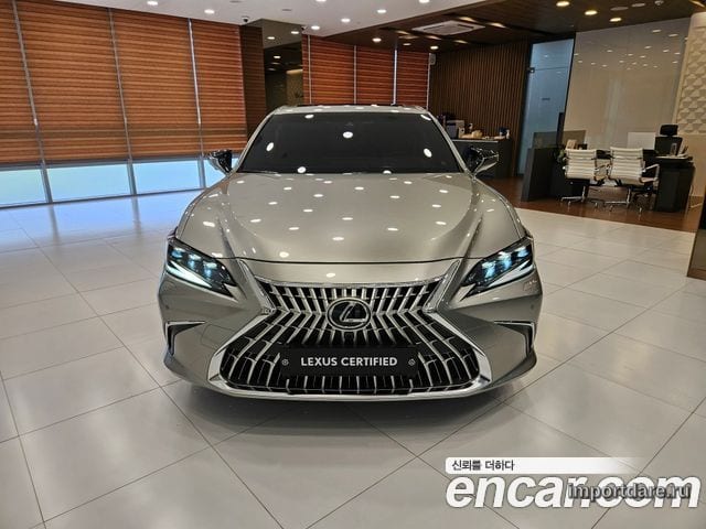 Lexus Es интерьер