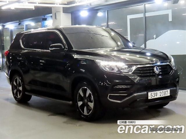 Kgm G4 Rexton спереди