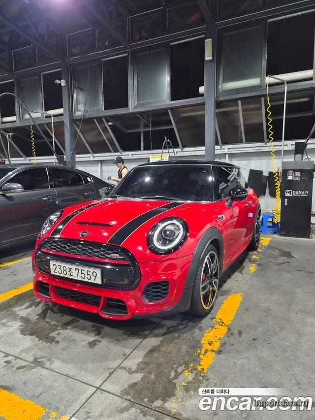 MINI COOPER S 2019 — 48 000 км, красный, Корея — под ключ — фото 1