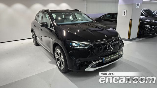 Mercedes-Benz Eqe SUV сбоку