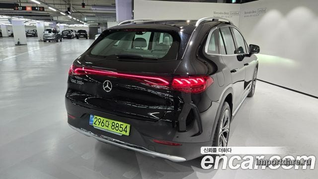 Mercedes-Benz Eqe SUV сзади