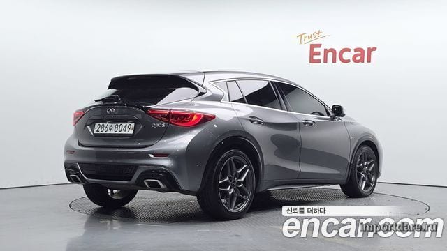 Infiniti Q30 2019