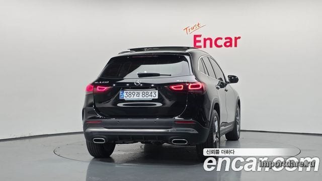 Mercedes-Benz Gla-Class сзади