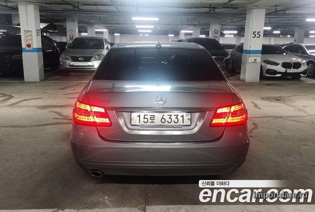 MERCEDES-BENZ E-CLASS W212 2013 — 84 227 км, серебристо-серый, Корея — под ключ — фото 2
