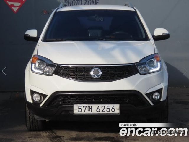 KGM Korando C сбоку