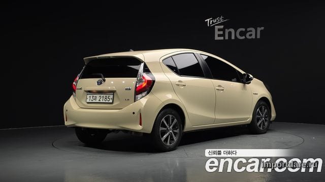 Toyota Prius C 2019