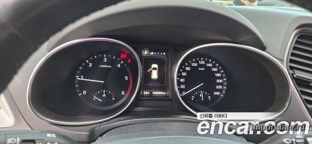 HYUNDAI SANTA FE 2017 — 126 000 км, белый, Корея — под ключ — фото 8