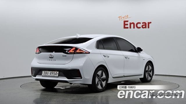 Hyundai Ioniq Hybrid 2020