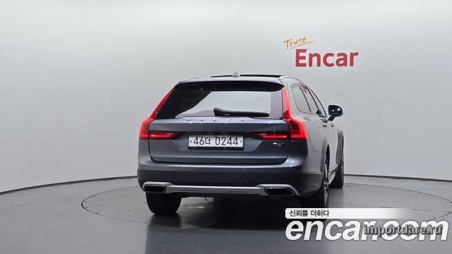 VOLVO V90 CROSS COUNTRY 2019 — 98 073 км, серый, Корея — под ключ — фото 4