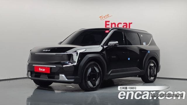 Kia EV9 спереди