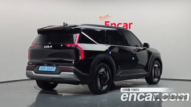 Kia EV9 сбоку