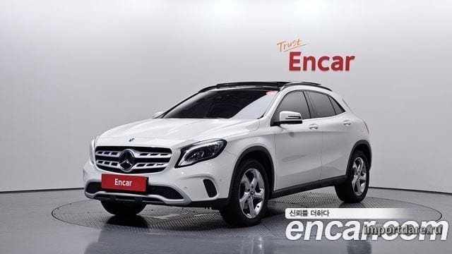 MERCEDES-BENZ GLA-CLASS X156 2018 — 60 031 км, белый, Корея — под ключ — фото 1