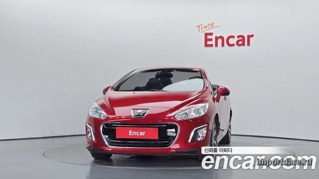 Peugeot 308CC сзади