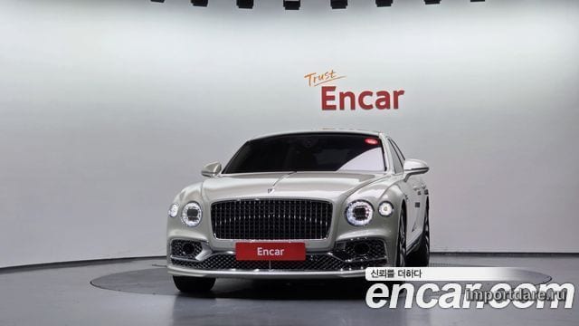 BENTLEY FLYING SPUR 2023 — 27 991 км, белый-перламутр, Корея — под ключ — фото 3
