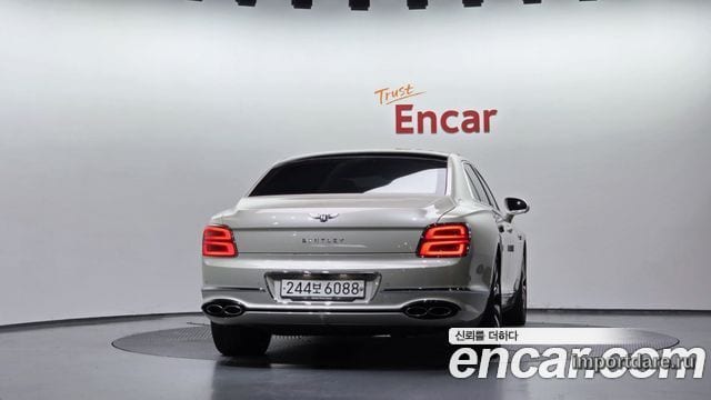 BENTLEY FLYING SPUR 2023 — 27 991 км, белый-перламутр, Корея — под ключ — фото 4