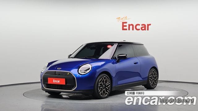 MINI COOPER ELECTRIC 2024 — 4 920 км, синий, Корея — под ключ — фото 1