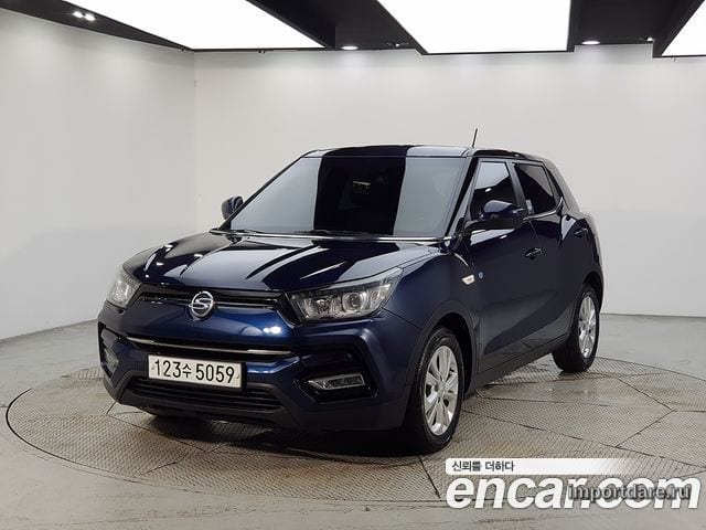KGM Tivoli спереди