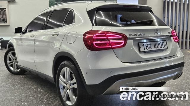 MERCEDES-BENZ GLA-CLASS X156 2015 — 32 483 км, белый-перламутр, Корея — под ключ — фото 2