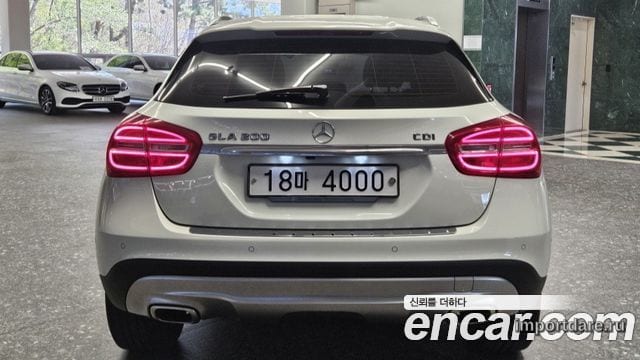 MERCEDES-BENZ GLA-CLASS X156 2015 — 32 483 км, белый-перламутр, Корея — под ключ — фото 4