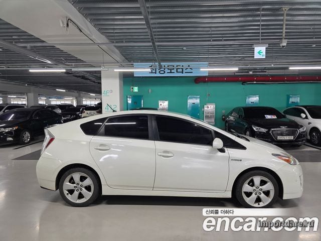 TOYOTA PRIUS 2011 — 352 330 км, белый, Корея — под ключ — фото 3