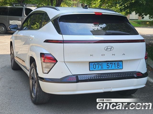 HYUNDAI KONA ELECTRIC 2025 — 46 359 км, белый, Корея — под ключ — фото 6