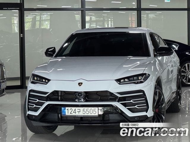 LAMBORGHINI URUS 2021 — 54 000 км, белый, Корея — под ключ — фото 1
