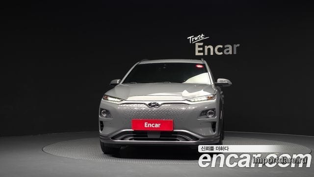 HYUNDAI KONA ELECTRIC 2019 — 131 214 км, серебристо-серый, Корея — под ключ — фото 3