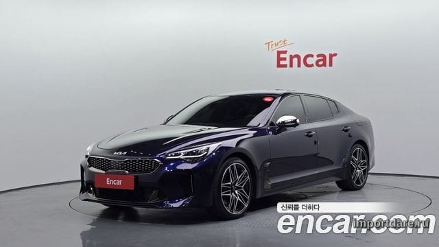 Kia Stinger Meister спереди