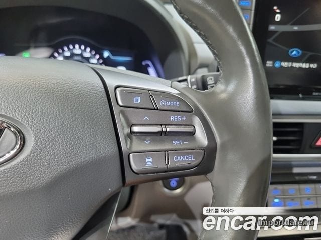 HYUNDAI KONA ELECTRIC 2019 — 202 113 км, белый, Корея — под ключ — фото 5