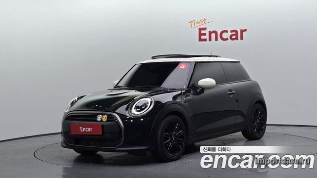 MINI COOPER 2023 — 27 004 км, тёмно-зелёный, Корея — под ключ — фото 1