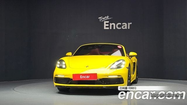 Porsche 718 Boxster интерьер