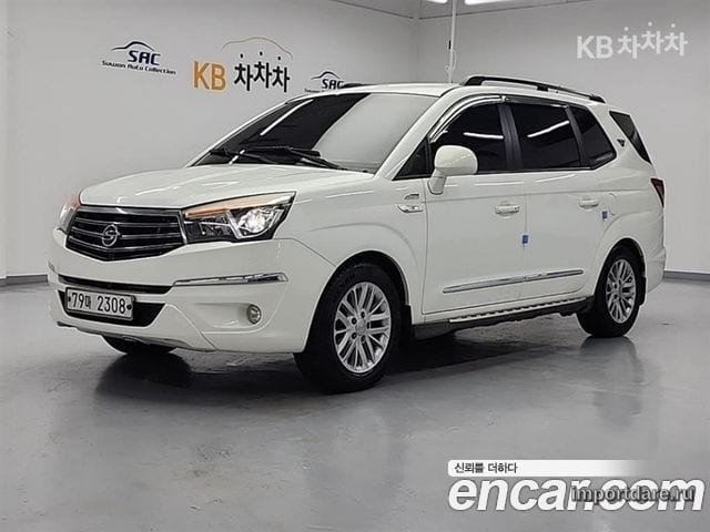 KGM KORANDO TURISMO 2014 — 205 929 км, белый, Корея — под ключ — фото 1
