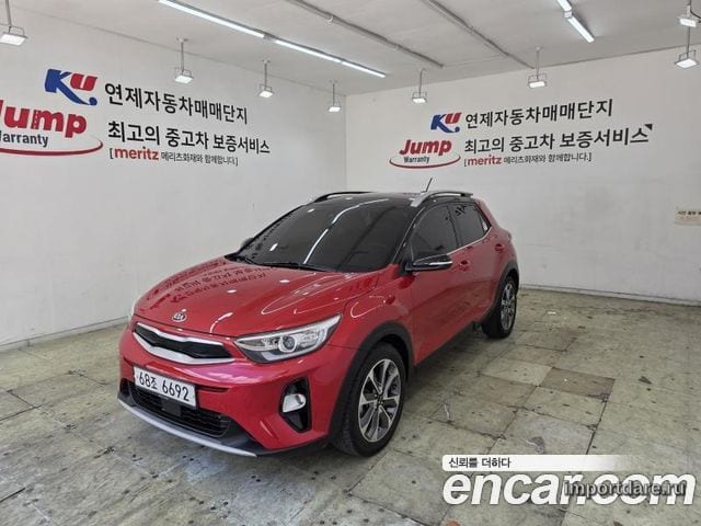 KIA STONIC 2018 — 84 562 км, красный, Корея — под ключ — фото 1