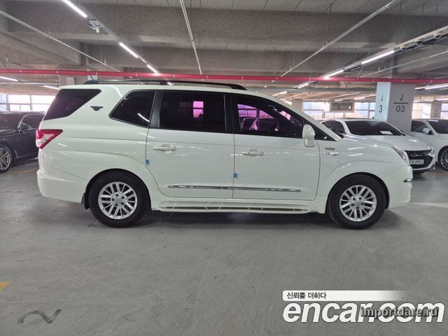 KGM KORANDO TURISMO 2014 — 158 000 км, белый, Корея — под ключ — фото 4