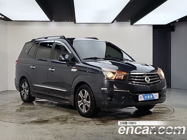 KGM KORANDO TURISMO 2014 — 126 758 км, серый, Корея — под ключ — фото 2