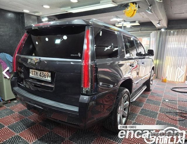CADILLAC ESCALADE 2017 — 123 000 км, серый, Корея — под ключ — фото 3
