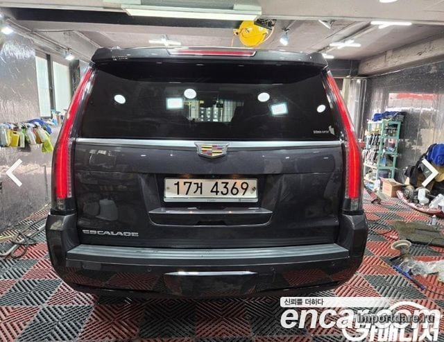 CADILLAC ESCALADE 2017 — 123 000 км, серый, Корея — под ключ — фото 4