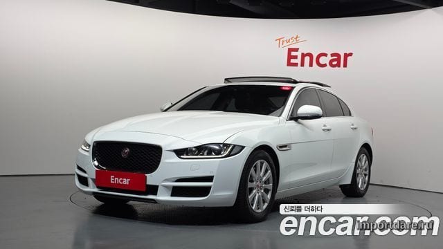 JAGUAR XE 2018 — 131 800 км, белый, Корея — под ключ — фото 1