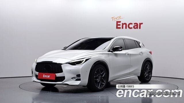 Infiniti Q30 2019