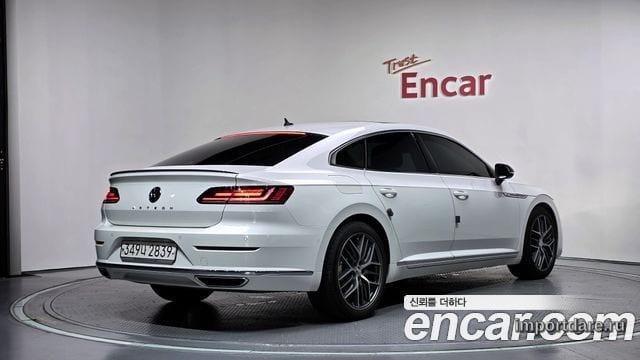VOLKSWAGEN ARTEON 2019 — 72 073 км, белый, Корея — под ключ — фото 2